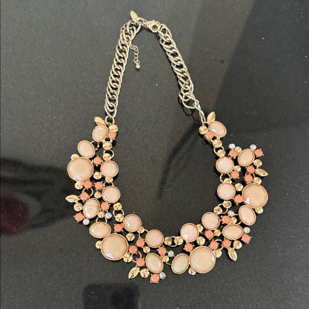 Elegant Gold and Pink Statement Necklace